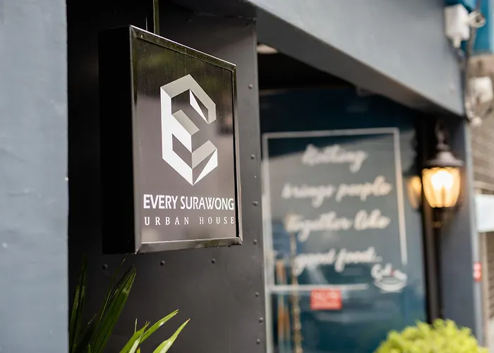 호텔 Every Surawong 3*